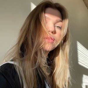 Meet your Posher, Julia